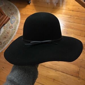 Black floppy wool Hat